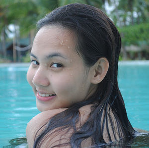 Meet your Posher, Chriscelda